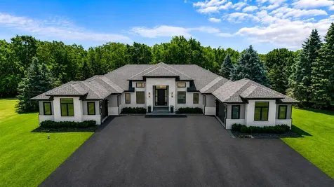 39W195 Fabyan Parkway Geneva IL 60134