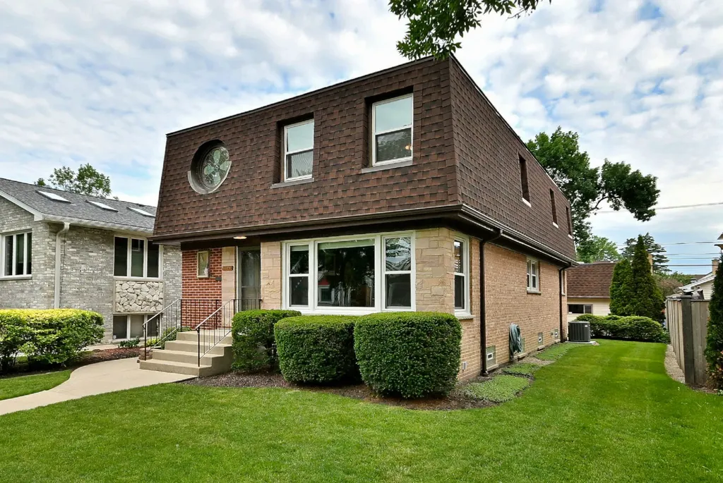7728 West Gregory Street Chicago IL 60656