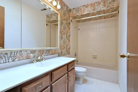 7728 West Gregory Street Chicago IL 60656