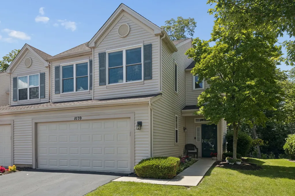 1039 Silver Hill Circle Joliet IL 60432