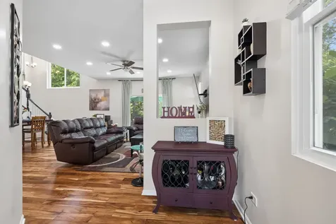 1039 Silver Hill Circle Joliet IL 60432