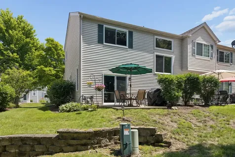 1039 Silver Hill Circle Joliet IL 60432