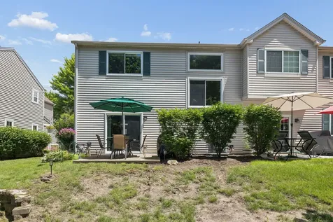 1039 Silver Hill Circle Joliet IL 60432