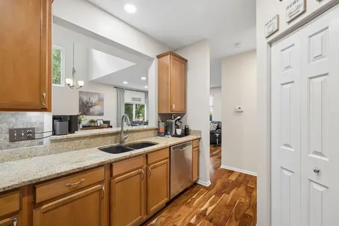 1039 Silver Hill Circle Joliet IL 60432