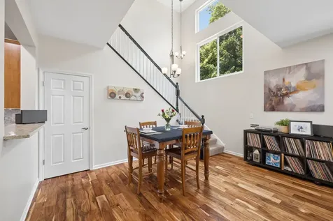 1039 Silver Hill Circle Joliet IL 60432