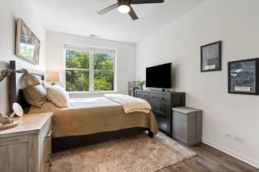 1245 North Orleans Street Chicago IL 60610