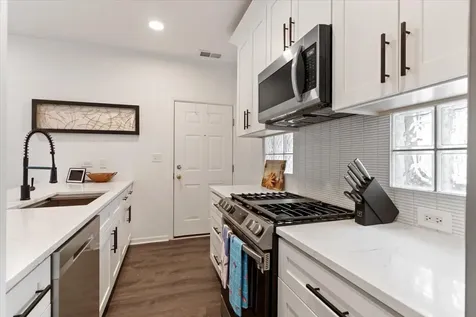 1245 North Orleans Street Chicago IL 60610