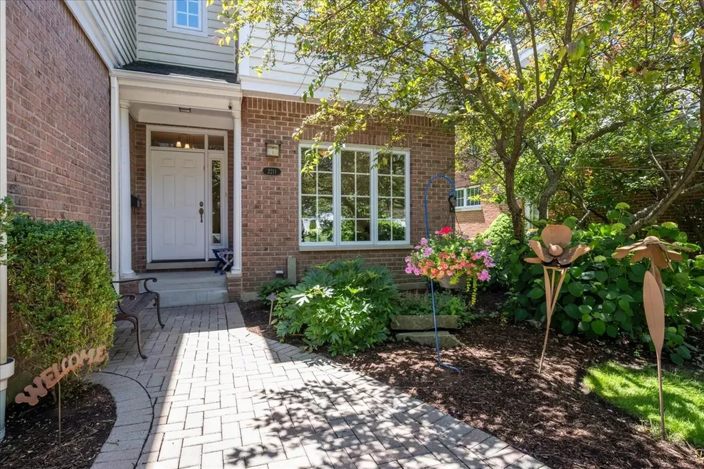 2211 Schiller Avenue Wilmette IL 60091