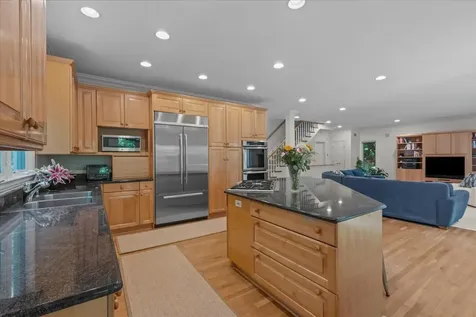 2211 Schiller Avenue Wilmette IL 60091
