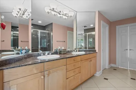 2211 Schiller Avenue Wilmette IL 60091