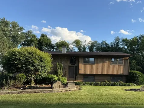32W717 Hecker Drive Dundee IL 60118