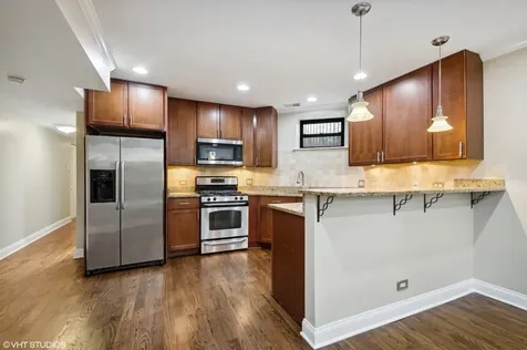 929 West Eastwood Avenue Chicago IL 60640