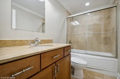 929 West Eastwood Avenue Chicago IL 60640