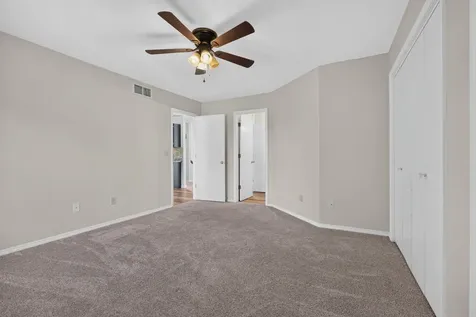 8 Rounds Road Bloomington IL 61704