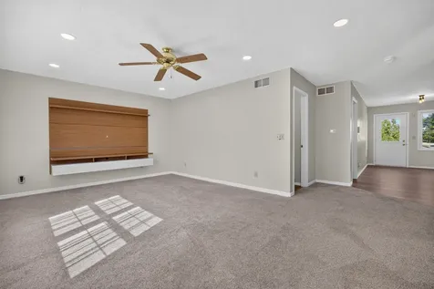 8 Rounds Road Bloomington IL 61704
