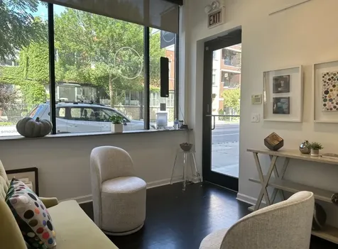 2936 North Lincoln Avenue Chicago IL 60657