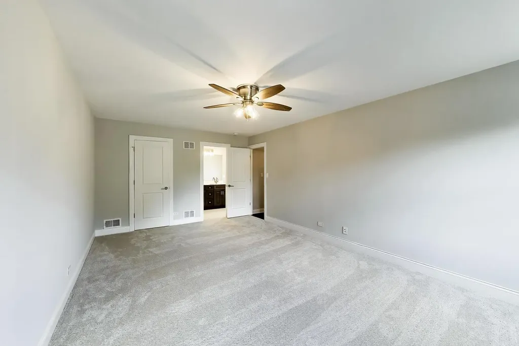 5502 Groveside Lane Rolling Meadows IL 60008