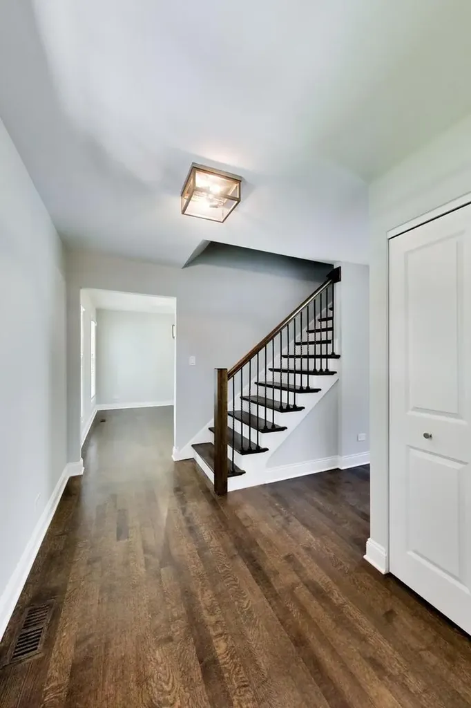 5502 Groveside Lane Rolling Meadows IL 60008