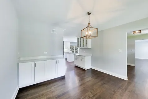 5502 Groveside Lane Rolling Meadows IL 60008