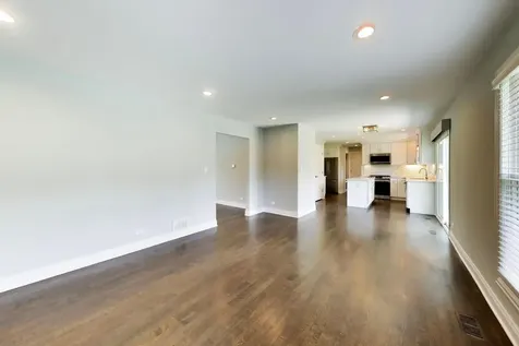 5502 Groveside Lane Rolling Meadows IL 60008