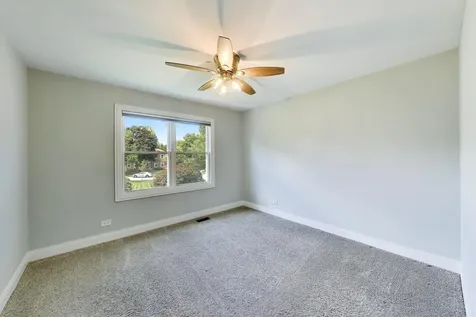 5502 Groveside Lane Rolling Meadows IL 60008