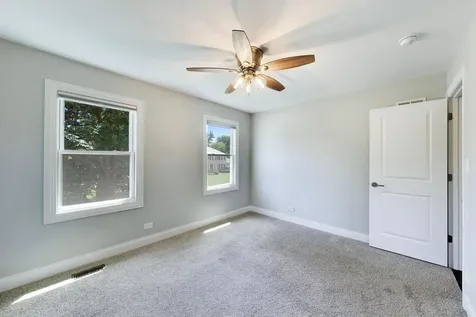 5502 Groveside Lane Rolling Meadows IL 60008