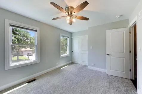 5502 Groveside Lane Rolling Meadows IL 60008