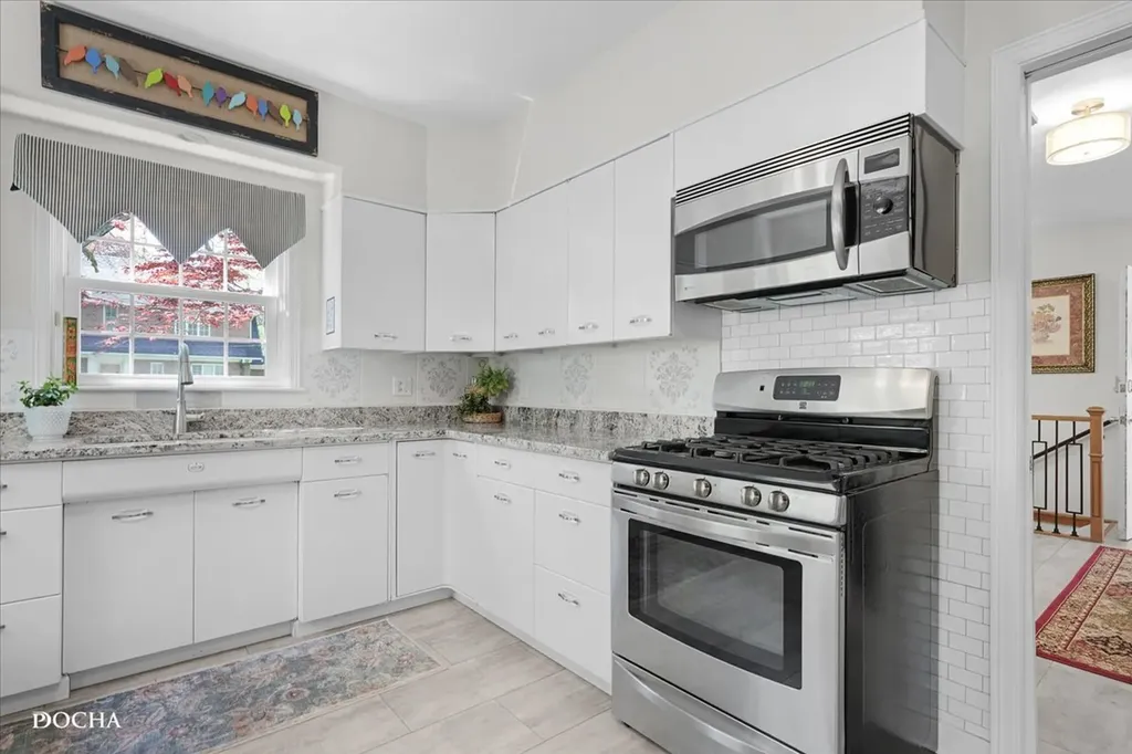 1421 Garfield Avenue Aurora IL 60506