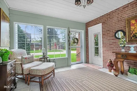 1421 Garfield Avenue Aurora IL 60506