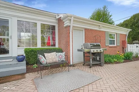 1421 Garfield Avenue Aurora IL 60506