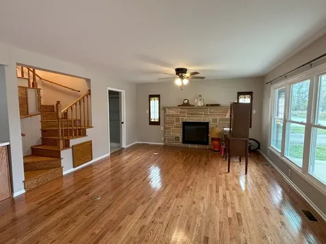 103 North Greenfield Avenue Crystal Lake IL 60014