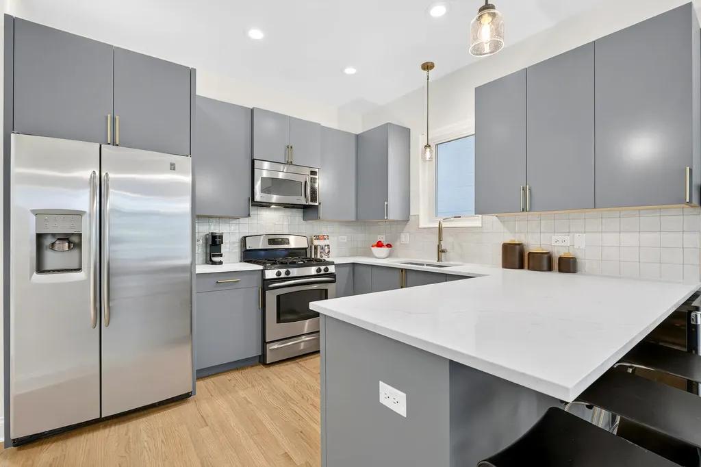1330 West Hubbard Street Chicago IL 60642