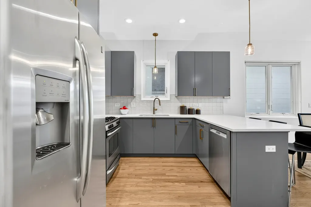 1330 West Hubbard Street Chicago IL 60642