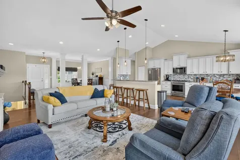 21325 Willow Pass Shorewood IL 60404