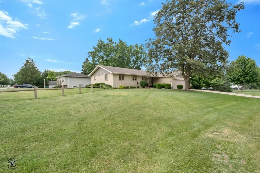1013 Northern Drive Lockport IL 60441
