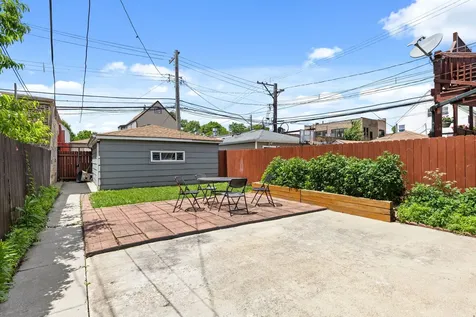 1940 North Kenneth Avenue Chicago IL 60639