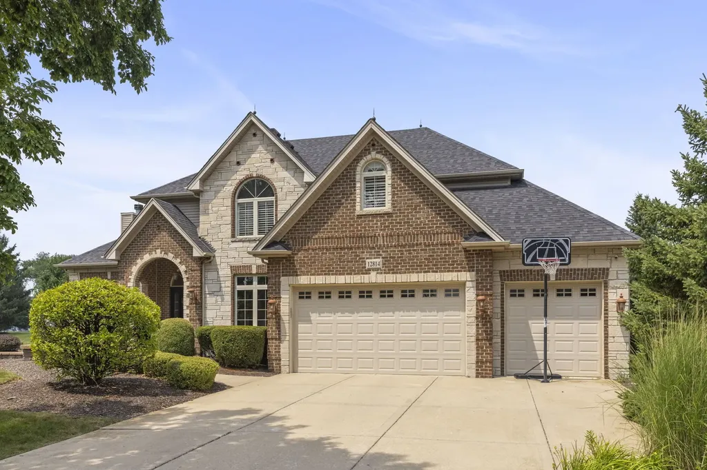 12814 Grande Pines Boulevard Plainfield IL 60585