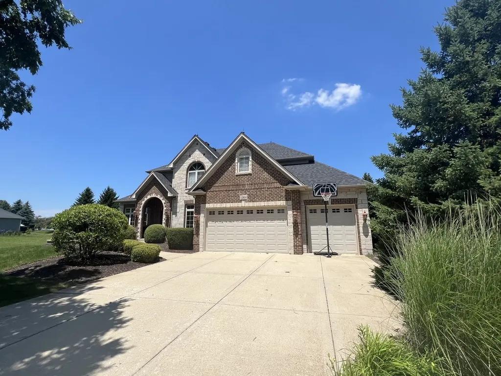 12814 Grande Pines Boulevard Plainfield IL 60585