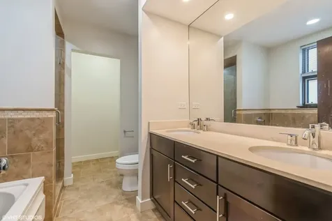 7209 North Oakley Avenue Chicago IL 60645