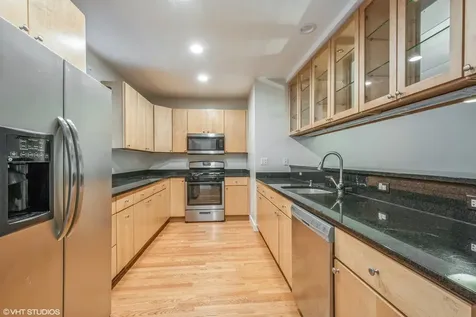 7209 North Oakley Avenue Chicago IL 60645