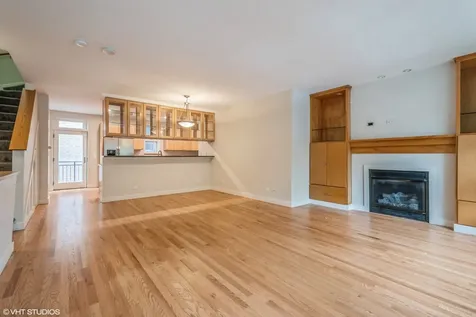 7209 North Oakley Avenue Chicago IL 60645