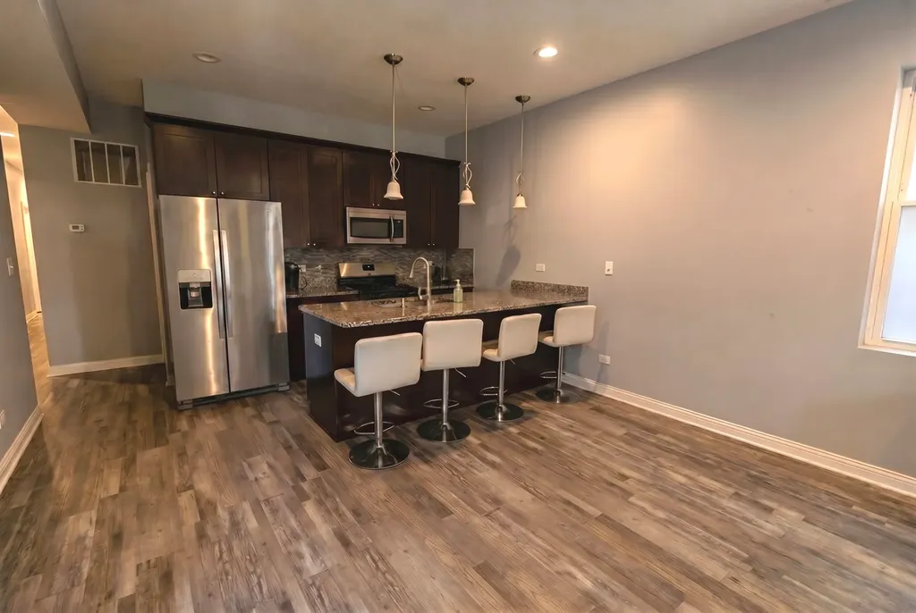 2711 West Polk Street Chicago IL 60612