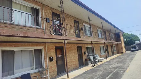 29 N Hillside Avenue Hillside IL 60162