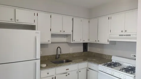 29 N Hillside Avenue Hillside IL 60162