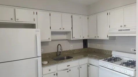 29 N Hillside Avenue Hillside IL 60162