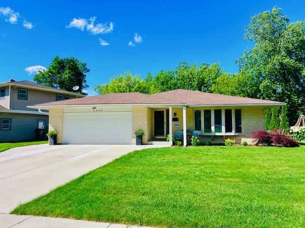 3600 Brookmeade Drive Rolling Meadows IL 60008