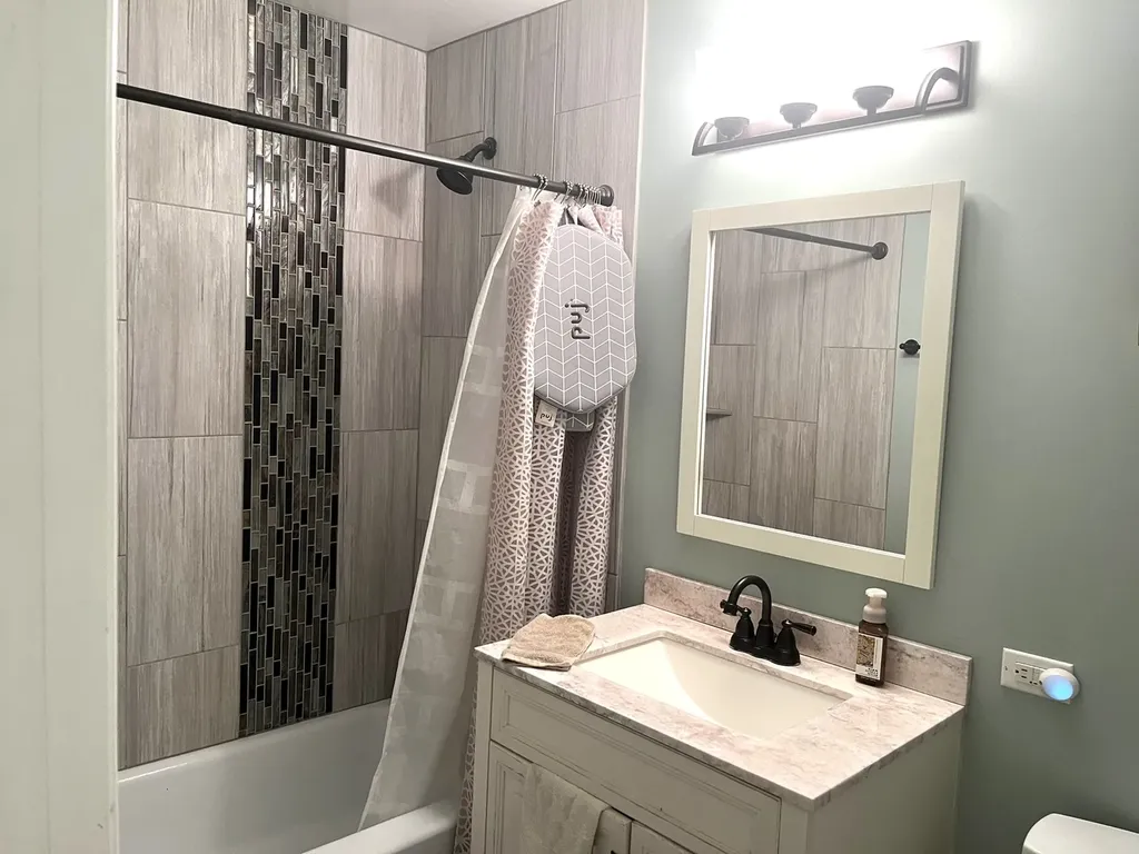 3600 Brookmeade Drive Rolling Meadows IL 60008