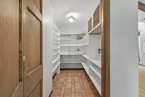 1191 Hunters Lane Libertyville IL 60048