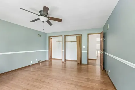 1191 Hunters Lane Libertyville IL 60048