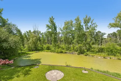 1191 Hunters Lane Libertyville IL 60048
